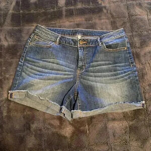 💛 Jennifer Lopez shorts